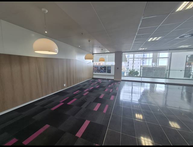 1,418M² OFFICE TO LET IN SANDTON CENTRAL